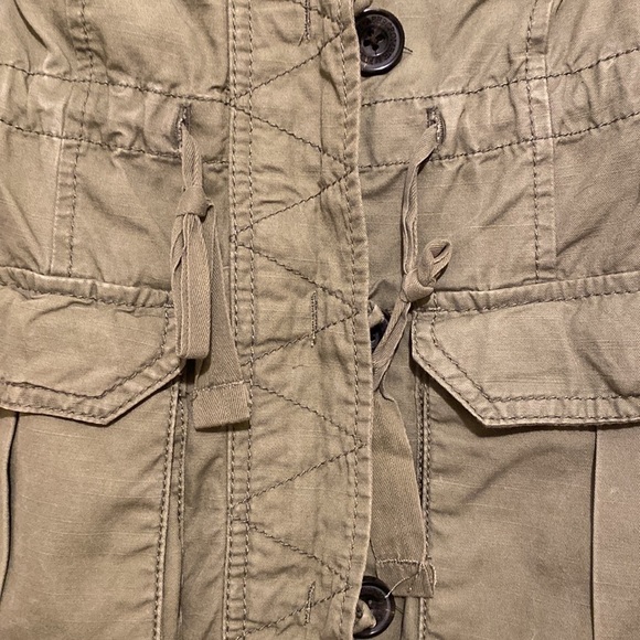 Abercrombie & Fitch 100% cotton green vest . Very good condition - Picture 5 of 12